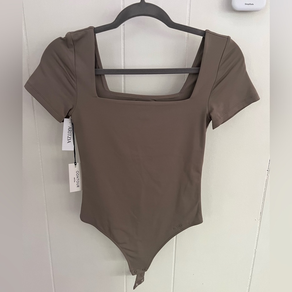 NWT Aritzia Contour Bodysuit Size S